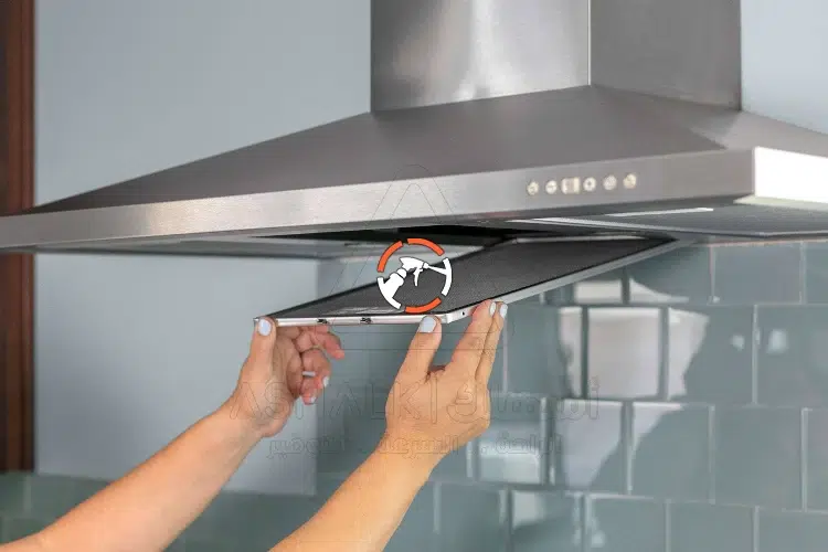 طريقة تنظيف شفاط المطبخ